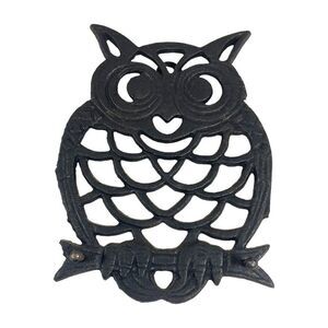 Vintage Cast Iron Owl Shaped Hot Plate Trivet Large 6" Wide Eyed Boho Pot Rest